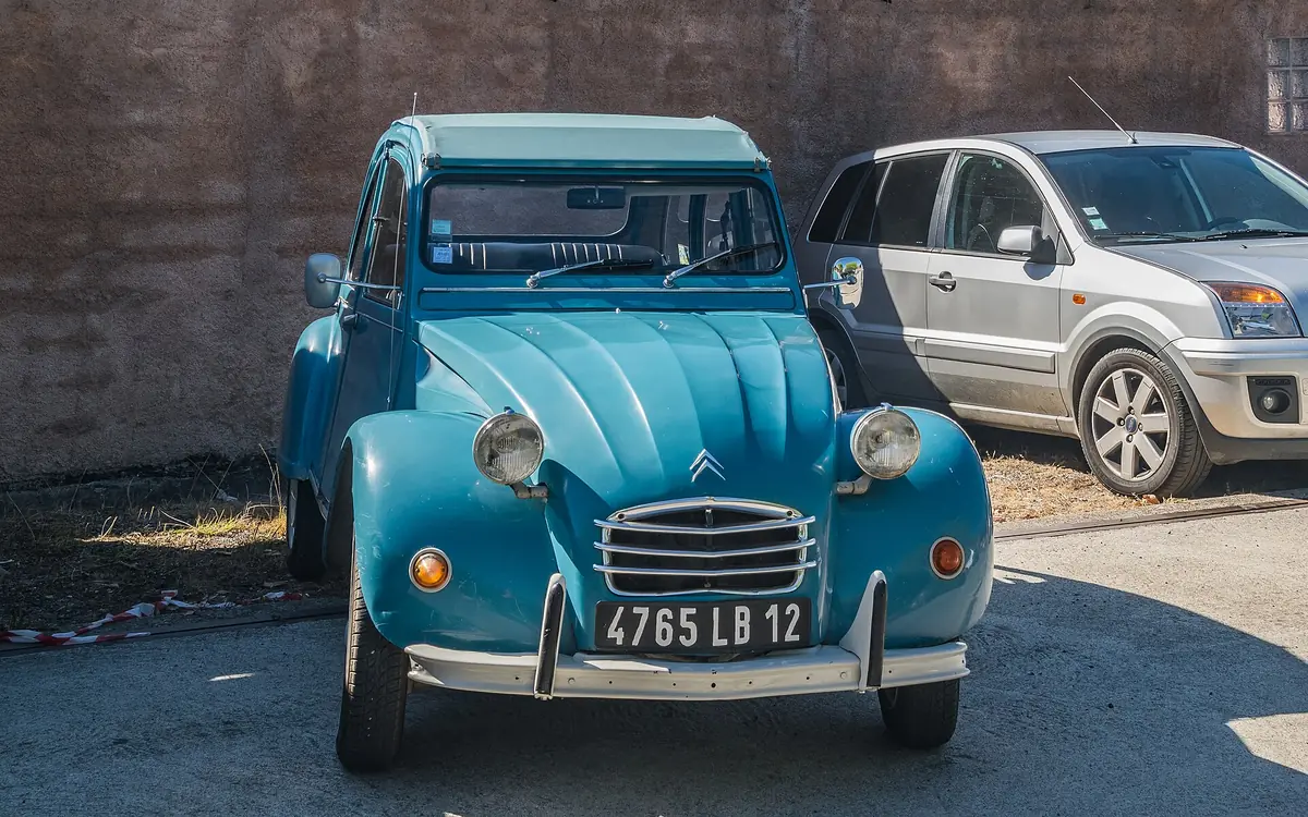 A classic Citroën 2CV, the car that inspired the new electric 2 CV Concept