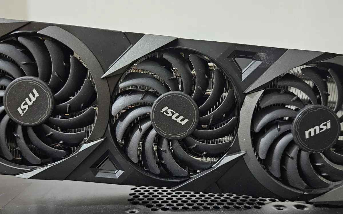Відеокарта MSI GeForce RTX 3070 Ventus 3X OC з трьома вентиляторами (ілюстративне фото)