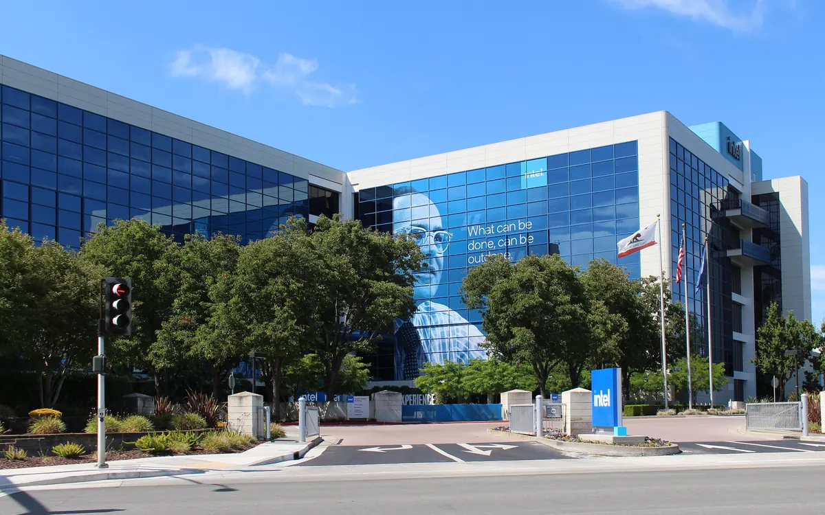 Intel headquarters building in Santa Clara, California (illustrative photo)