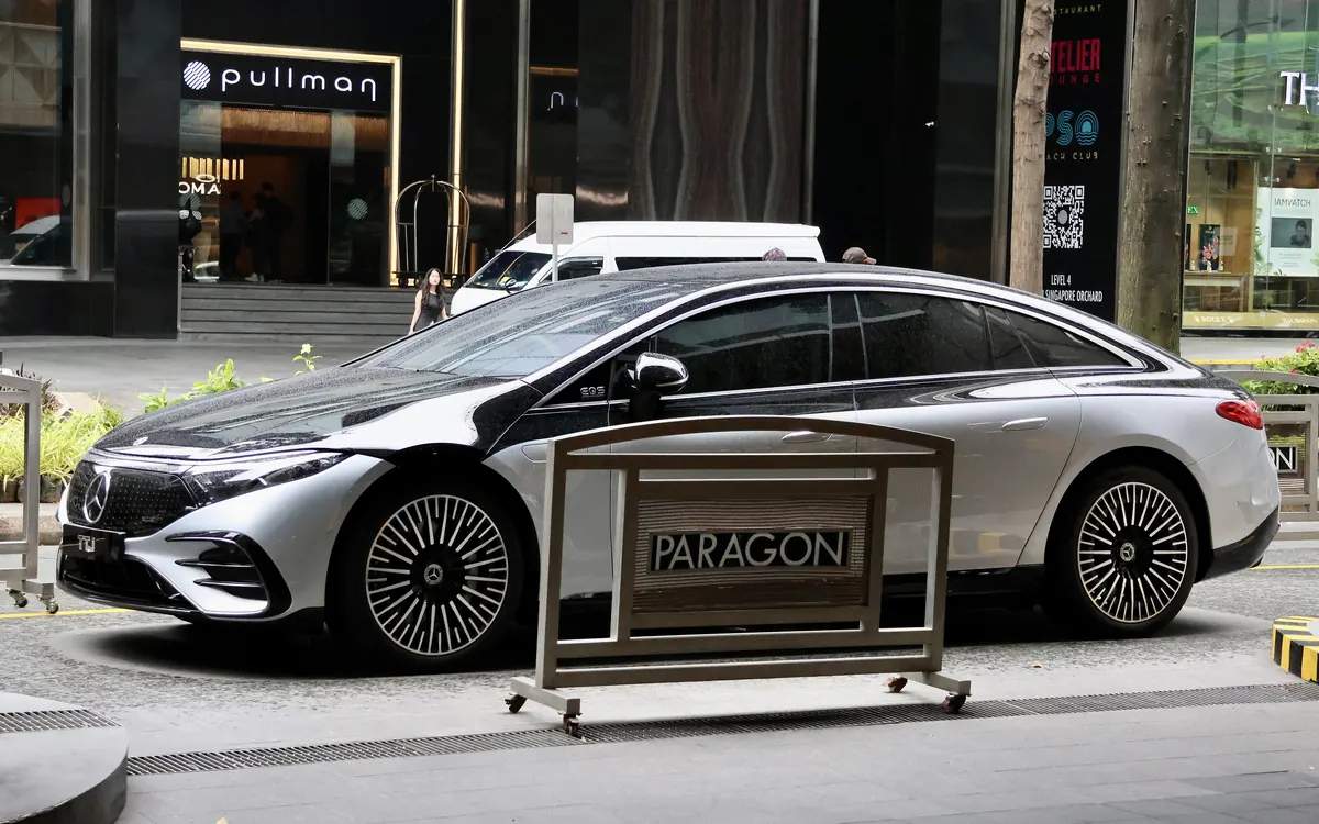 Mercedes-Benz EQS 450+ electric sedan (illustrative photo of a current Mercedes EV)