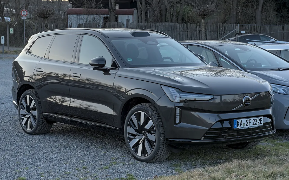 Електрокросовер Volvo EX90 (ілюстративне фото поточного EV Volvo)